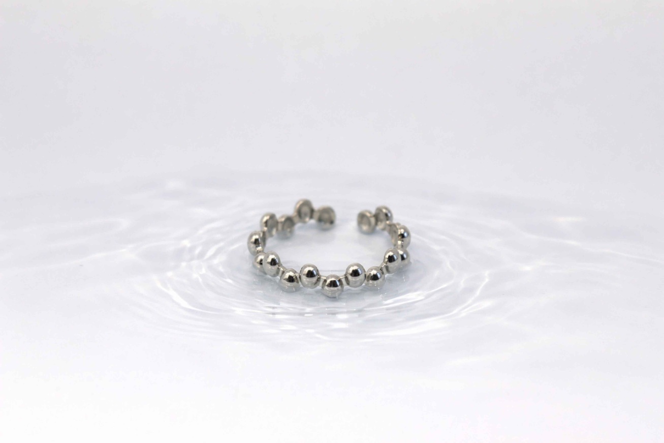 prstynek bublinky ve vode